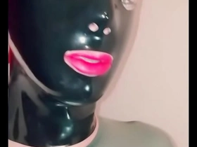 Moni sissy latex