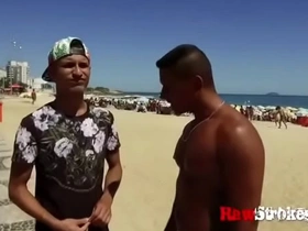 Fudendo o primo novinho depois da praia